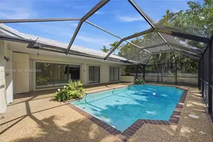 676 NW 107th Ln, Coral Springs, FL 33071 - Photo 28