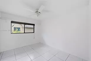 676 NW 107th Ln, Coral Springs, FL 33071 - Photo 24