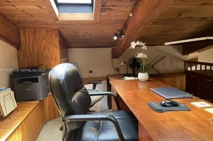 10361 Juniper Ct, Pembroke Pines, FL 33026 - Photo 12