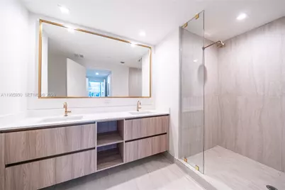 77 SE 5th Street #2908, Miami, FL 33131 - Photo 36