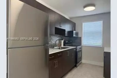 1607 NW 16th Ave #1, Miami, FL 33125 - Photo 2