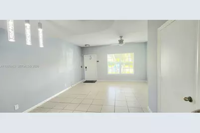 9905 NW 57th Mnr, Coral Springs, FL 33076 - Photo 6
