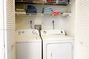 19801 E Country Club Dr, Aventura, FL 33180 - Photo 18