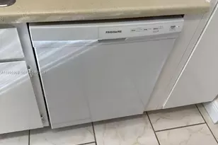 4085 NW 87th Ave, Sunrise, FL 33351 - Photo 6