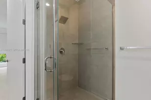 529 SW 11th St, Miami, FL 33129 - Photo 20