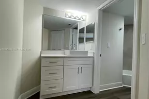 2850 N Oakland Forest Dr, Oakland Park, FL 33309 - Photo 20