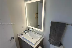 2960 NE 207th St, Aventura, FL 33180 - Photo 28