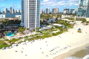 18201 Collins Ave, Sunny Isles Beach, FL 33160 - Photo 2