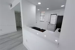 2980 Point E Dr, Aventura, FL 33160 - Photo 4