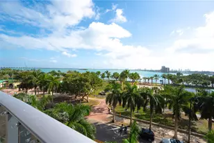 488 NE 18th St, Miami, FL 33132 - Photo 12