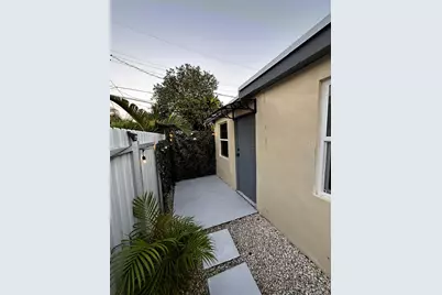 571 SW 71st Pl #1, Miami, FL 33144 - Photo 4