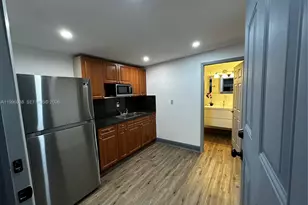 571 SW 71st Pl, Miami, FL 33144 - Photo 6