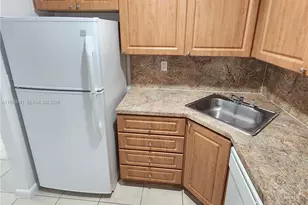 10820 SW 200th Dr, Cutler Bay, FL 33157 - Photo 4