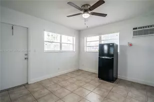 715 NE 6th St, Fort Lauderdale, FL 33304 - Photo 4