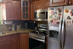 7477 NW 167th St, Hialeah, FL 33015 - Photo 10