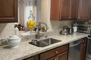 7008 NW 95th Terrace, Tamarac, FL 33321 - Photo 12
