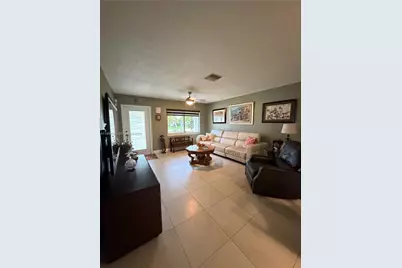 7008 NW 95th Ter, Tamarac, FL 33321 - Photo 14