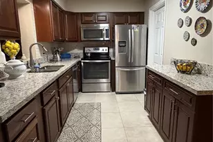 7008 NW 95th Terrace, Tamarac, FL 33321 - Photo 8