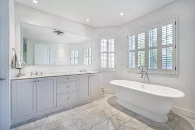 3703 NE 199th St, Aventura, FL 33180 - Photo 22