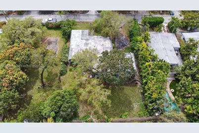 985 NE 84th St, Miami, FL 33138 - Photo 28