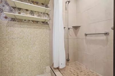 985 NE 84th St, Miami, FL 33138 - Photo 22