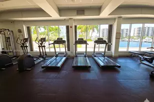 2851 NE 183rd St, Aventura, FL 33160 - Photo 22