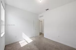 2345 NW 131st Cir, Miami, FL 33167 - Photo 20