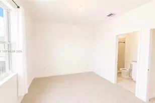 496 NE 5th St, Florida City, FL 33034 - Photo 14