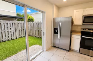 496 NE 5th St, Florida City, FL 33034 - Photo 4