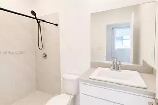 496 NE 5th St, Florida City, FL 33034 - Photo 12