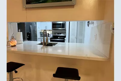 8664 SW 3rd St #101, Pembroke Pines, FL 33025 - Photo 8