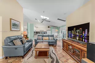 11018 SW 147th Pl, Miami, FL 33196 - Photo 10