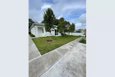 213 NW 12th St, Pompano Beach, FL 33060 - Photo 1