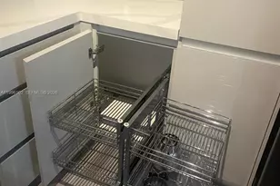 10 SW South River Dr, Miami, FL 33130 - Photo 8