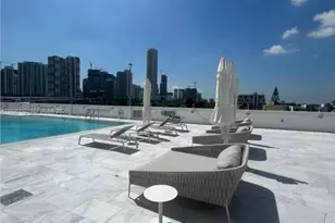 10 SW South River Dr, Miami, FL 33130 - Photo 16