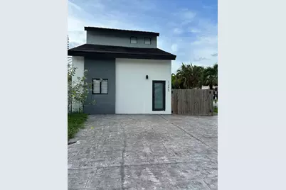 1295 SE 9th Pl #1295, Homestead, FL 33035 - Photo 1