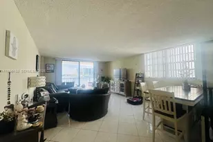 17878 N Bay Rd, Sunny Isles Beach, FL 33160 - Photo 6