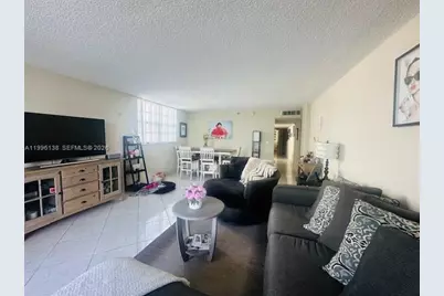 17878 N Bay Rd #307, Sunny Isles Beach, FL 33160 - Photo 8