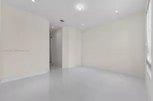 10265 NW 63rd Terrace, Doral, FL 33178 - Photo 6