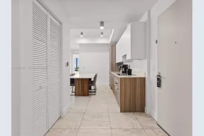 239 SW 9th St #1403, Miami, FL 33130 - Photo 14