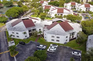 9403 Fontainebleau Blvd, Miami, FL 33172 - Photo 22