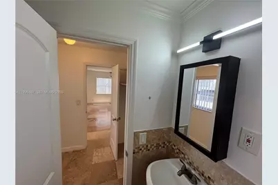 901 SE 2nd Ct #4, Fort Lauderdale, FL 33301 - Photo 10