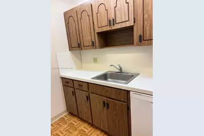 9050 Jacaranda Ln #8, Plantation, FL 33324 - Photo 6