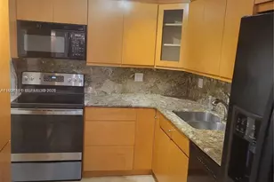 2333 Brickell Ave, Miami, FL 33129 - Photo 8