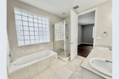 504 SW 4th Ave, Fort Lauderdale, FL 33315 - Photo 28