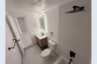 1261 NW 45th St, Miami, FL 33142 - Photo 10