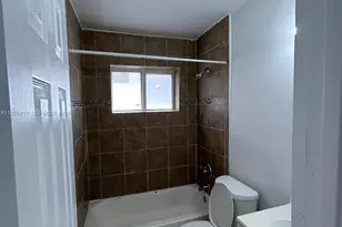 1128 NW 76th St, Miami, FL 33150 - Photo 12