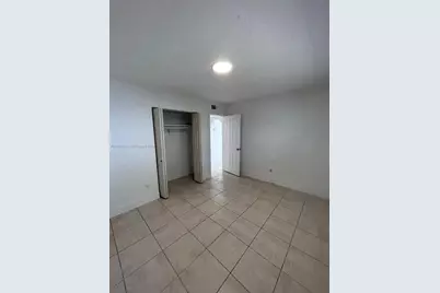 1128 NW 76th St, Miami, FL 33150 - Photo 16