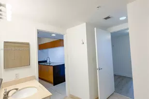 1750 N Bayshore Dr, Miami, FL 33132 - Photo 20