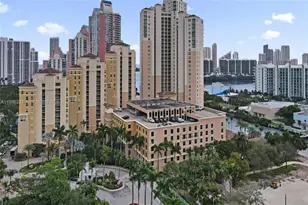 3330 NE 190th St, Aventura, FL 33180 - Photo 30
